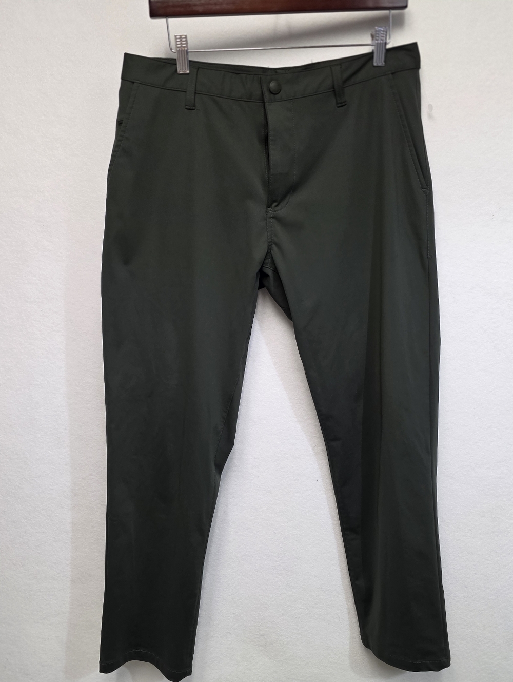 RHONE Slim Fit Pant Mens Size 34 With 4-way Stretch Wrinkle Resistant - Picture 12 of 13
